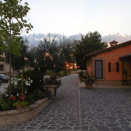 B&B La Gioiosa Assisi Bagian luar foto
