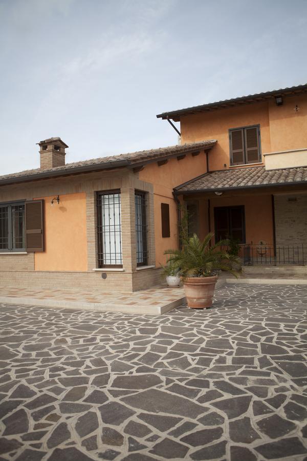 B&B La Gioiosa Assisi Bagian luar foto