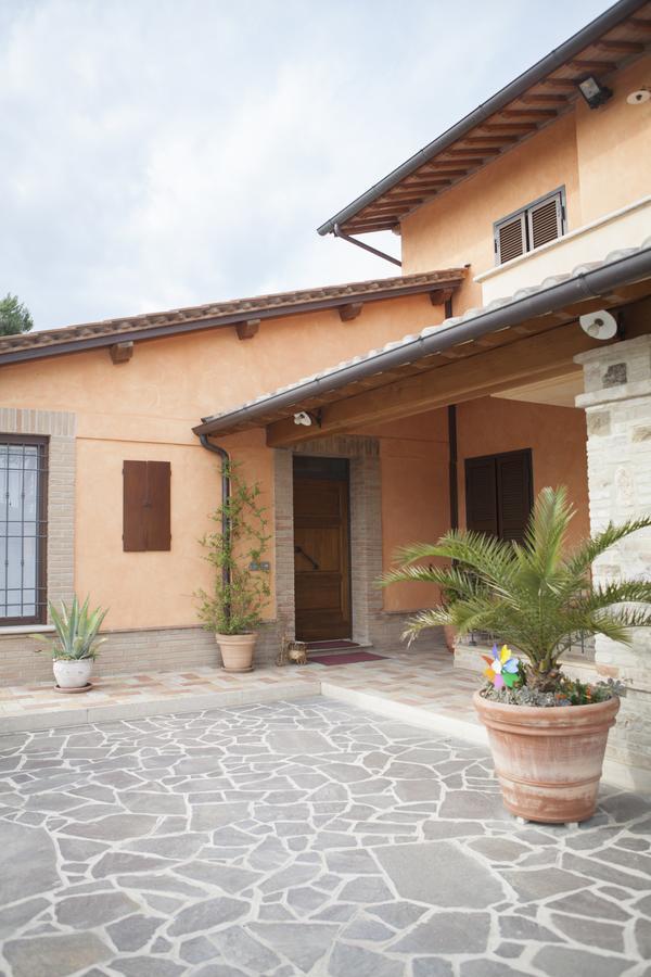 B&B La Gioiosa Assisi Bagian luar foto