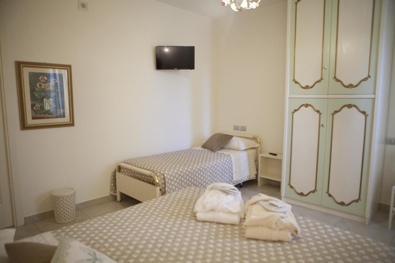 B&B La Gioiosa Assisi Bagian luar foto