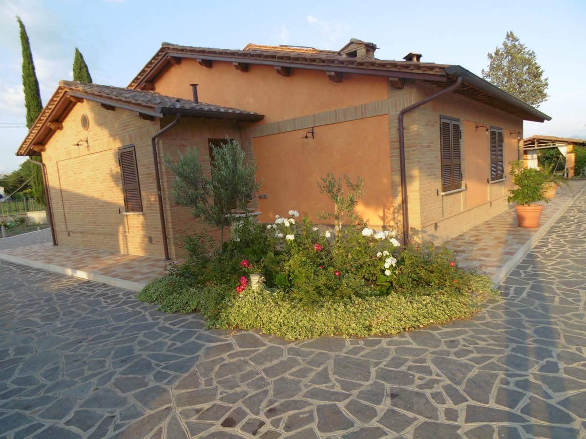 B&B La Gioiosa Assisi Bagian luar foto