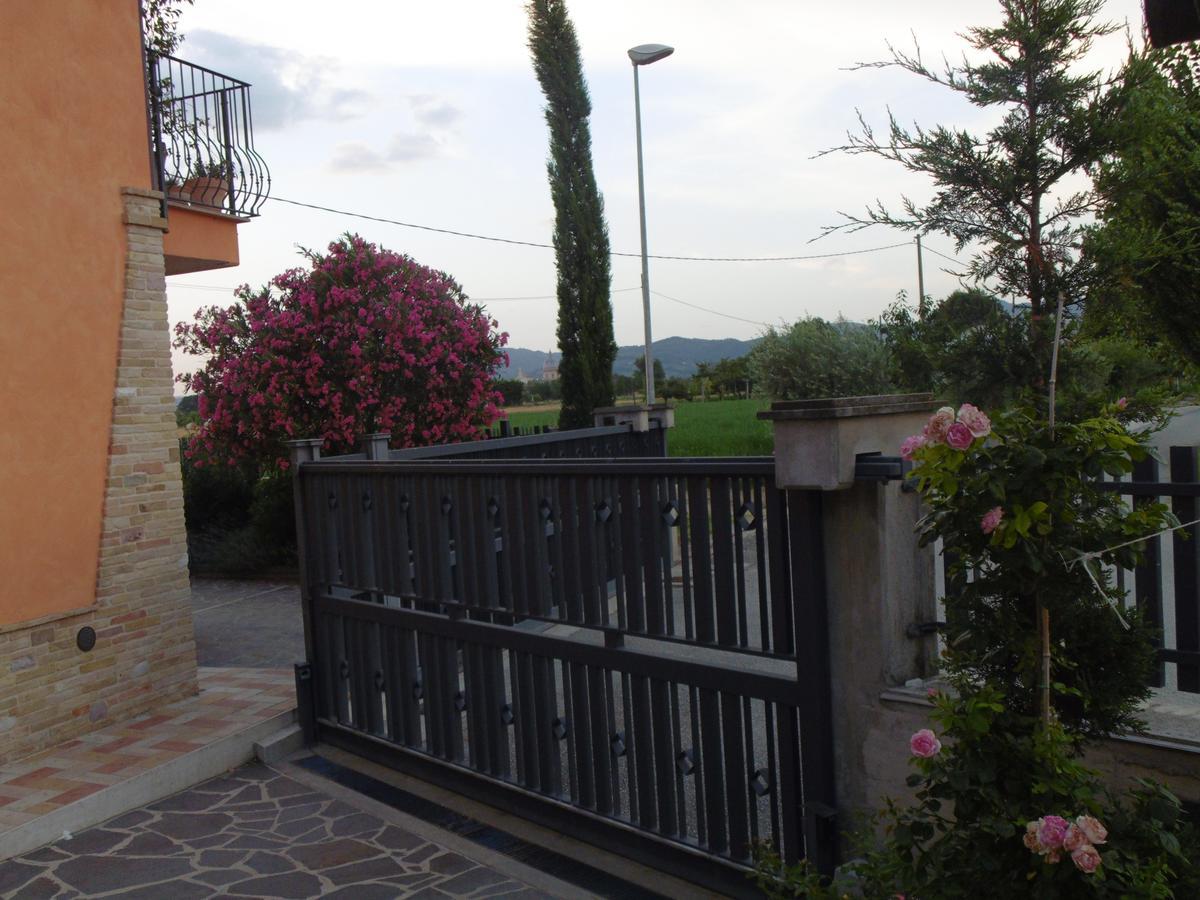 B&B La Gioiosa Assisi Bagian luar foto